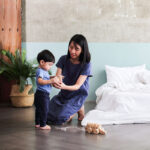 Κροκόδειλος που κινείται (φυσικό χρώμα)