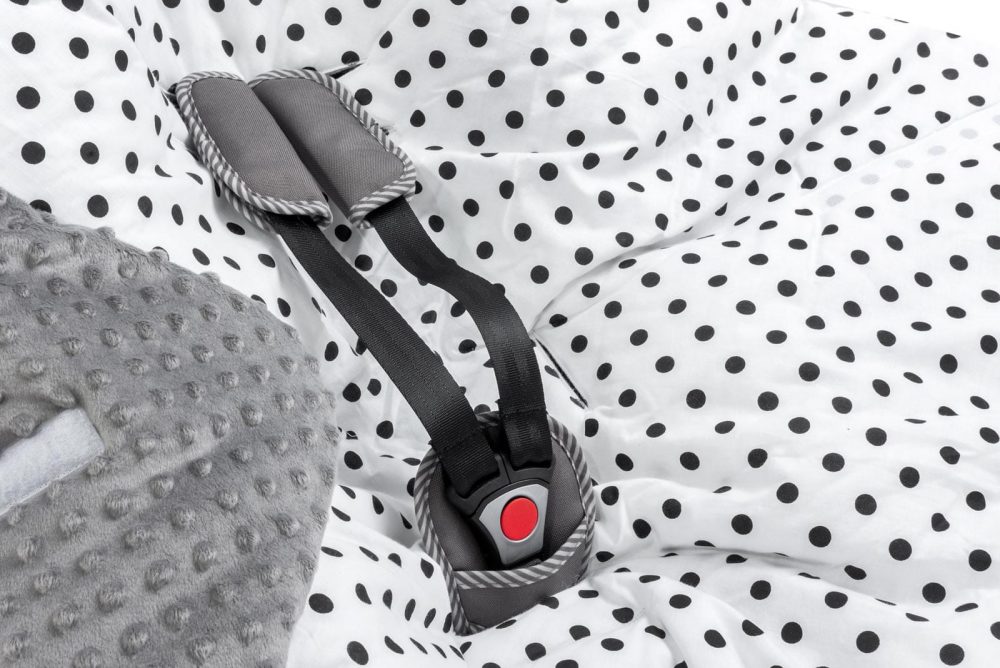 kouverta autokinitou - Black Dots - Babyllama 5907534755541 Κουβέρτα καθίσματος αυτοκινήτου Black Dots - Image 3