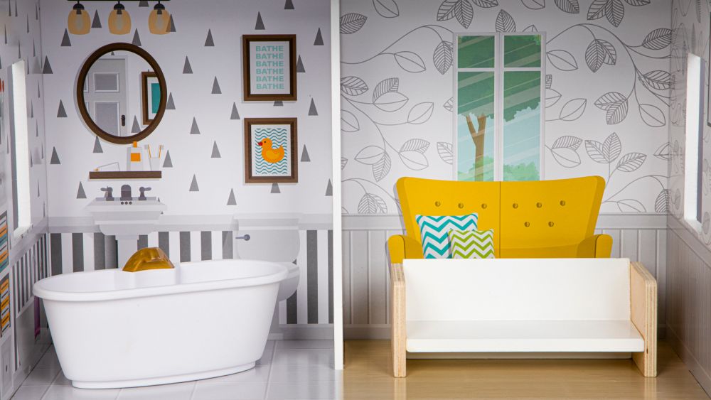 gkri kslylino kouklospito me epipla grace3 Ξύλινο γκρι κουκλόσπιτο με σετ επίπλων Ecotoys - Image 4