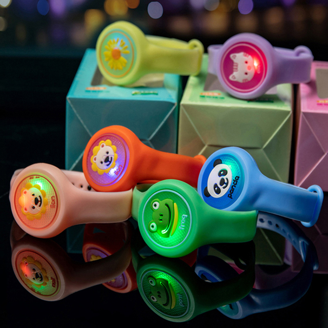 Mosquito-repellent-bracelet-watch-children-baby-anti-mosquito-bracelet-adult-outdoor-mosquito-repellent-buckle-stick-artifact.jpg_640x640 Αντικουνουπικό βραχιόλι με φωτάκι Ροζ / Μωβ - Image 7