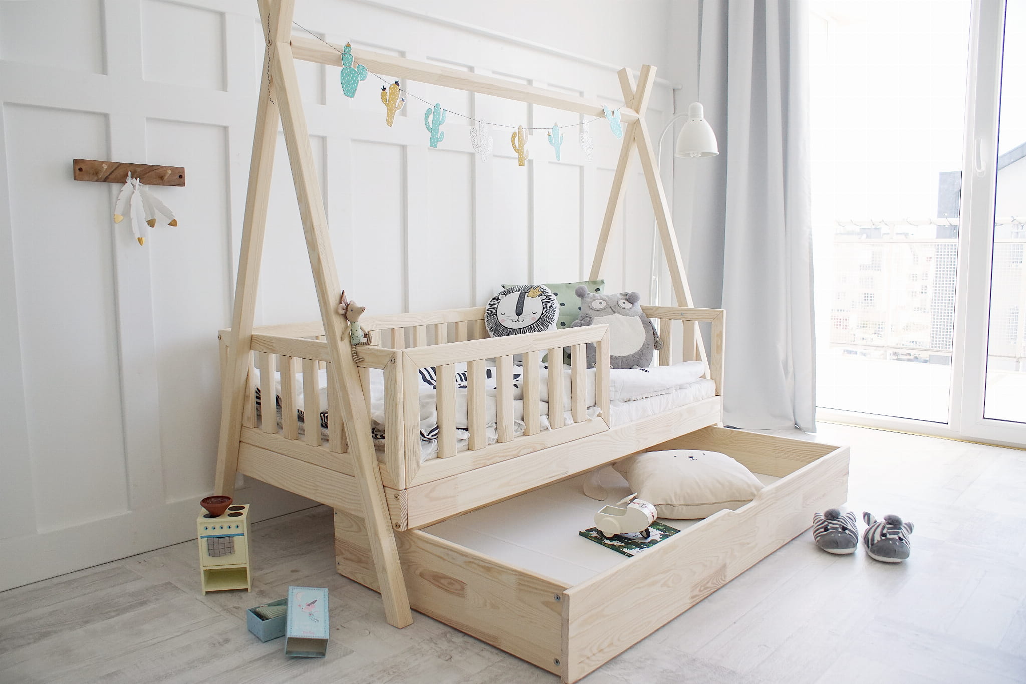 1480 Tipi Plus with fence rail παιδικό κρεβάτι φυσικό ξύλο μασίφ με συρτάρι / δεύτερο κρεβάτι - Image 2