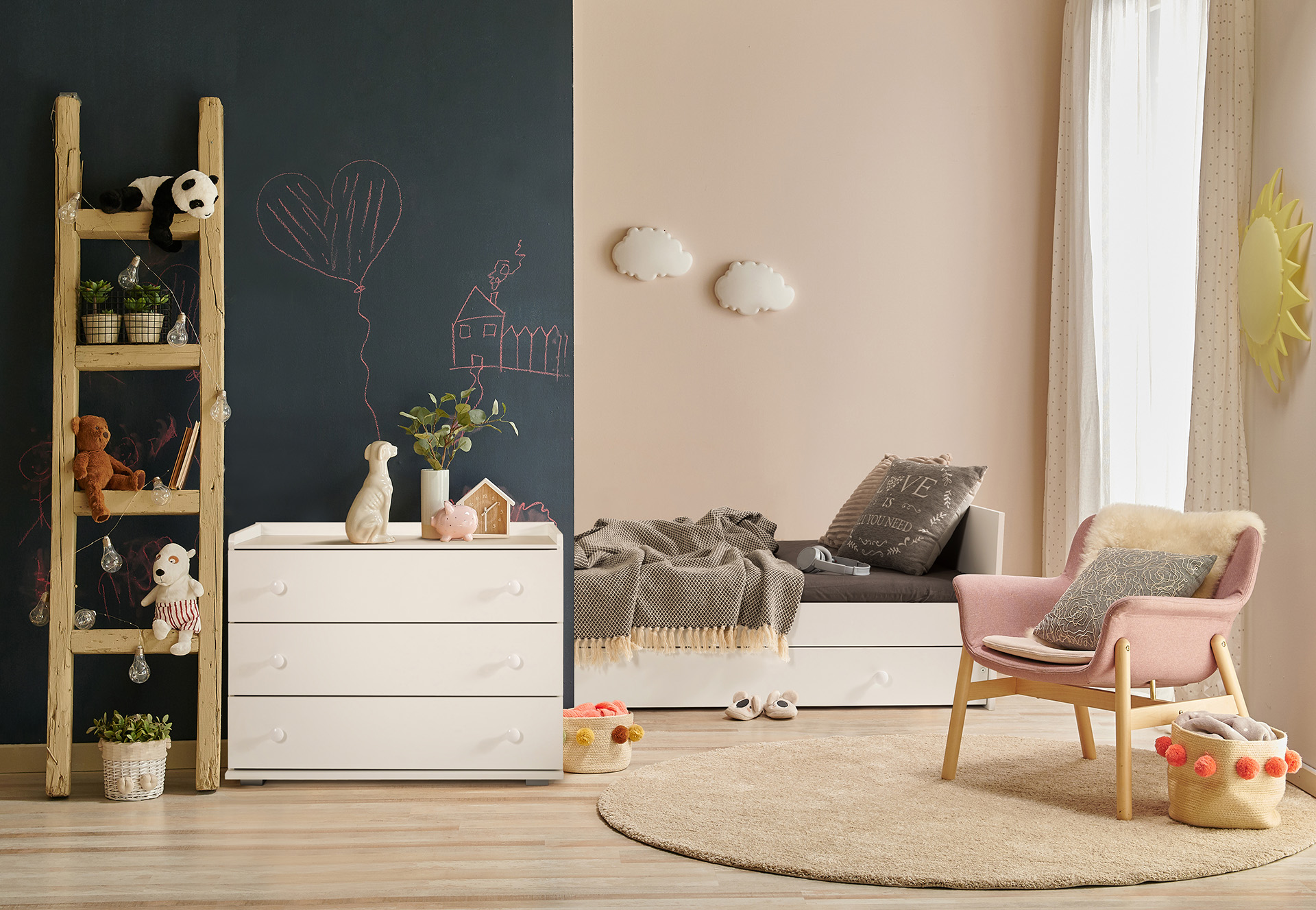 Decorative modern baby room with wooden crib bed and cabinet sty Παιδικό κρεβάτι με συρτάρι Kompact 3 σε 1 - Image 3