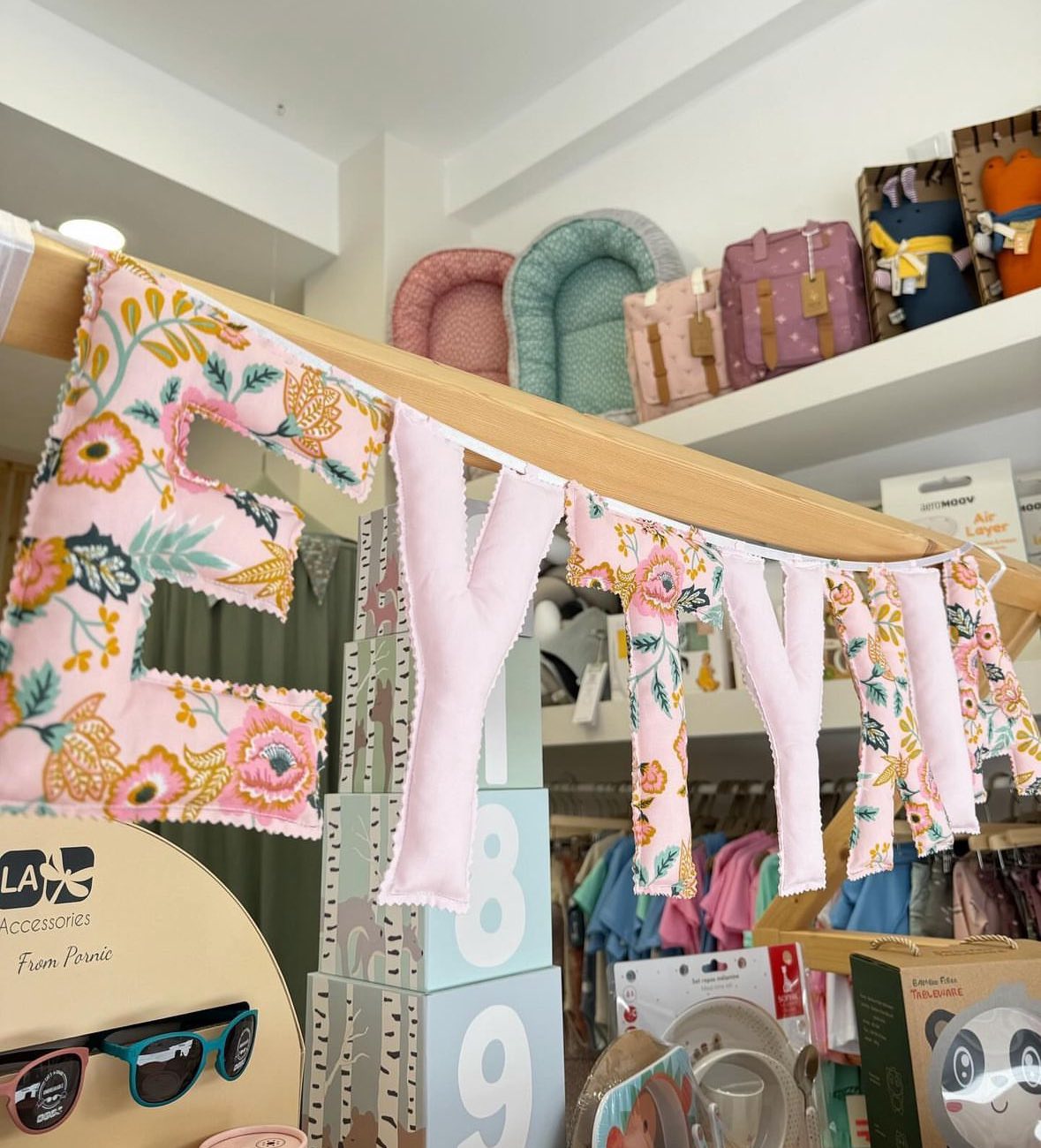 0-02-05-b6cc0daca82afc6d6c4c87e5cb2b366f6009d41f65fac0d89d7d72143f156ede_1706f27eecdf5786 Γιρλάντα με Όνομα - Image 12