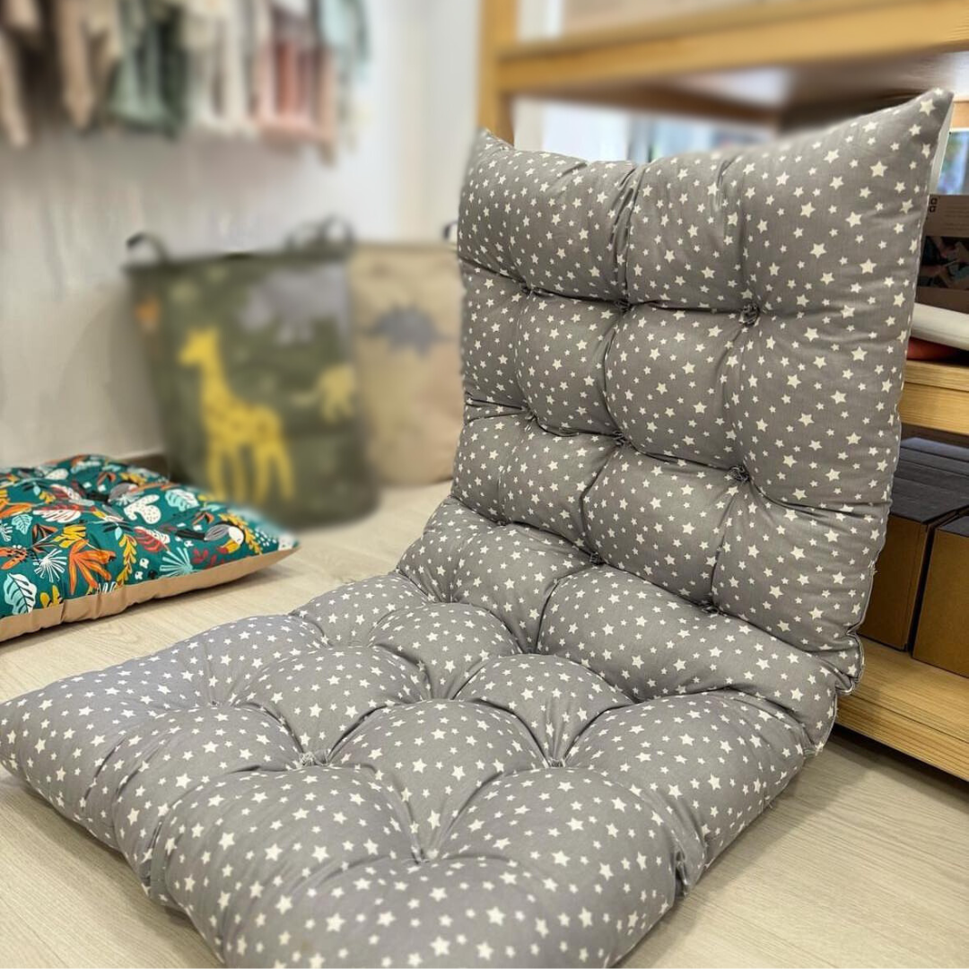 Untitled design - 2024-08-02T120122.168 Μαξιλάρα δαπέδου Grey Stars 120x60εκ. - Image 1