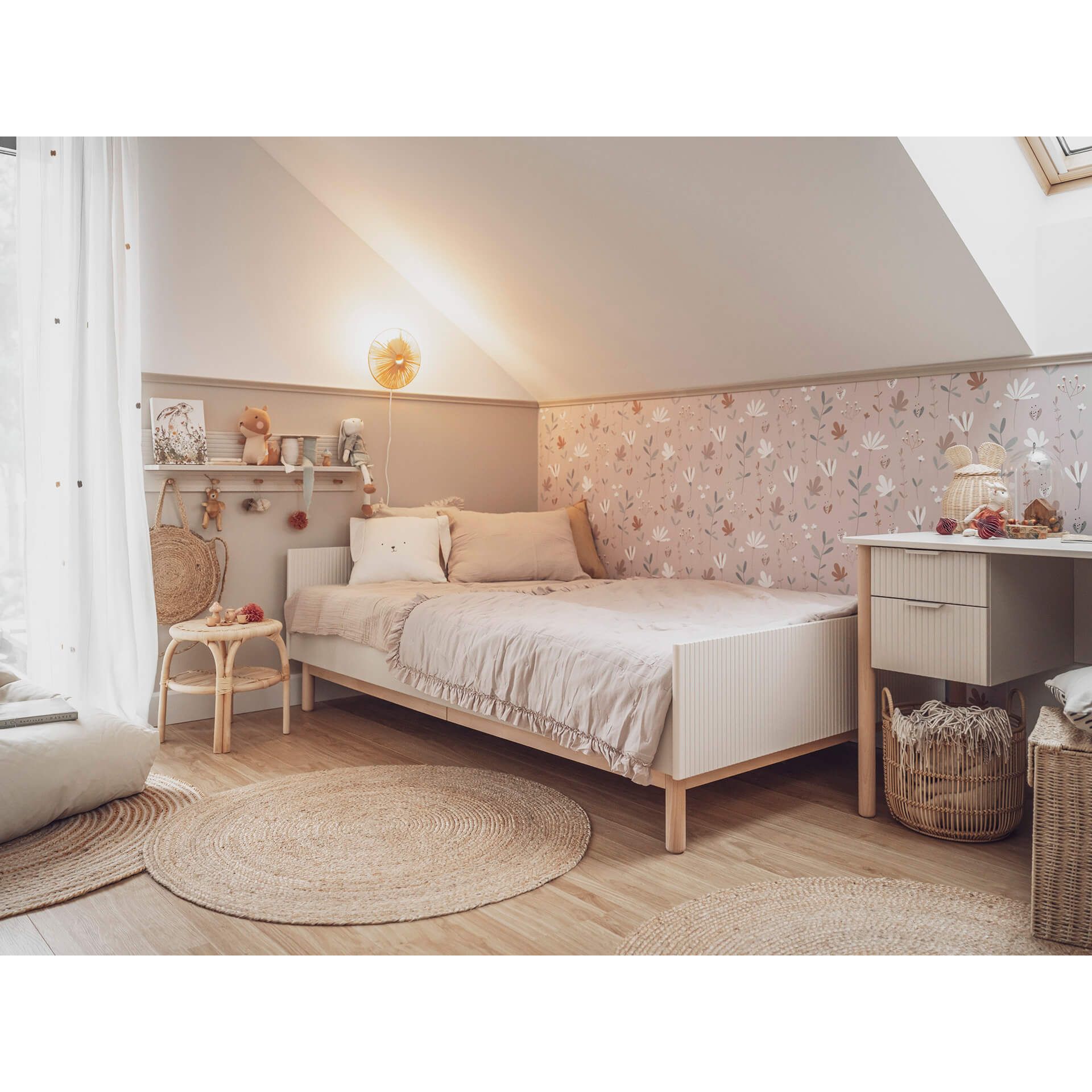 white-Miloo_champagne_lifestyle_7 Παιδικό γραφείο Miloo Λευκό - Image 3