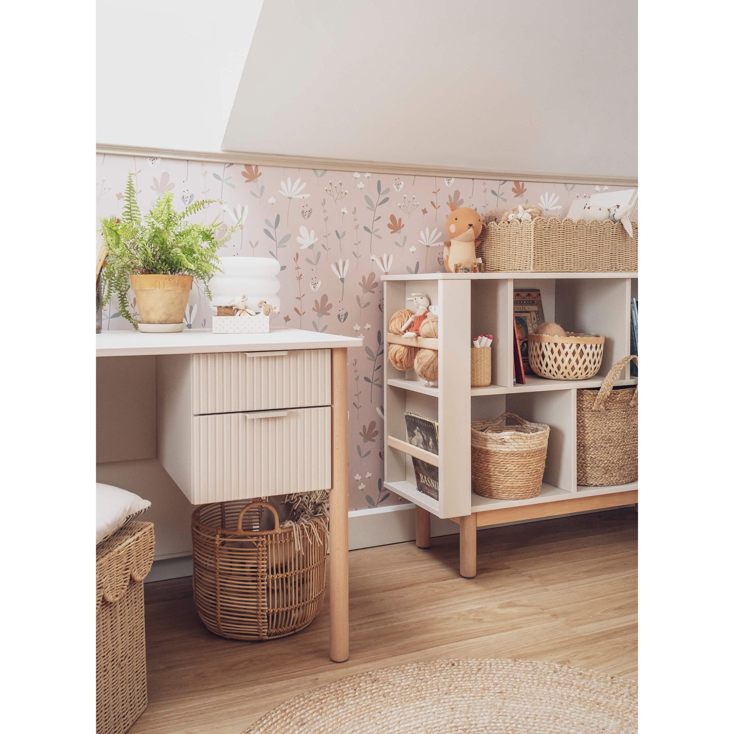 white-Miloo_champagne_lifestyle_8-scaled Παιδικό γραφείο Miloo Λευκό - Image 4