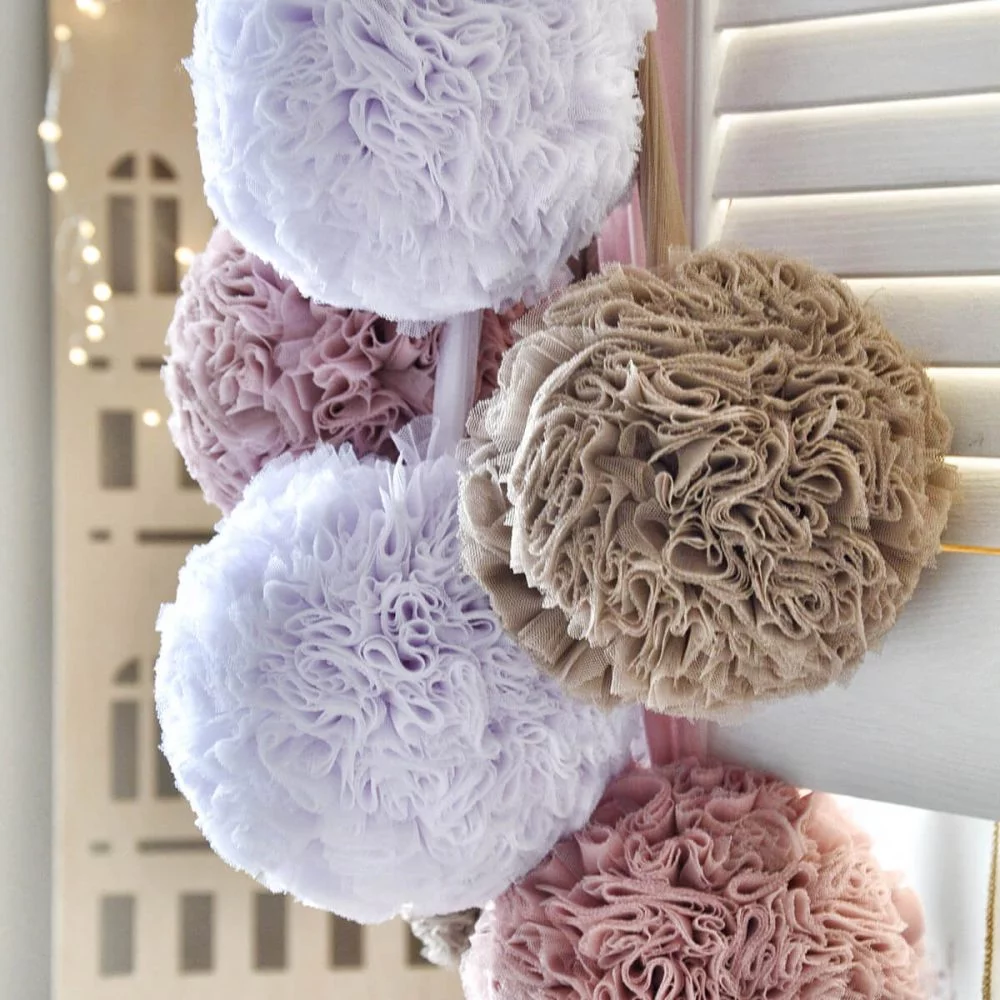 bajeczny-baldachim-10-1-1000x1000 Τούλινο Canopy με πομ πον - Image 13