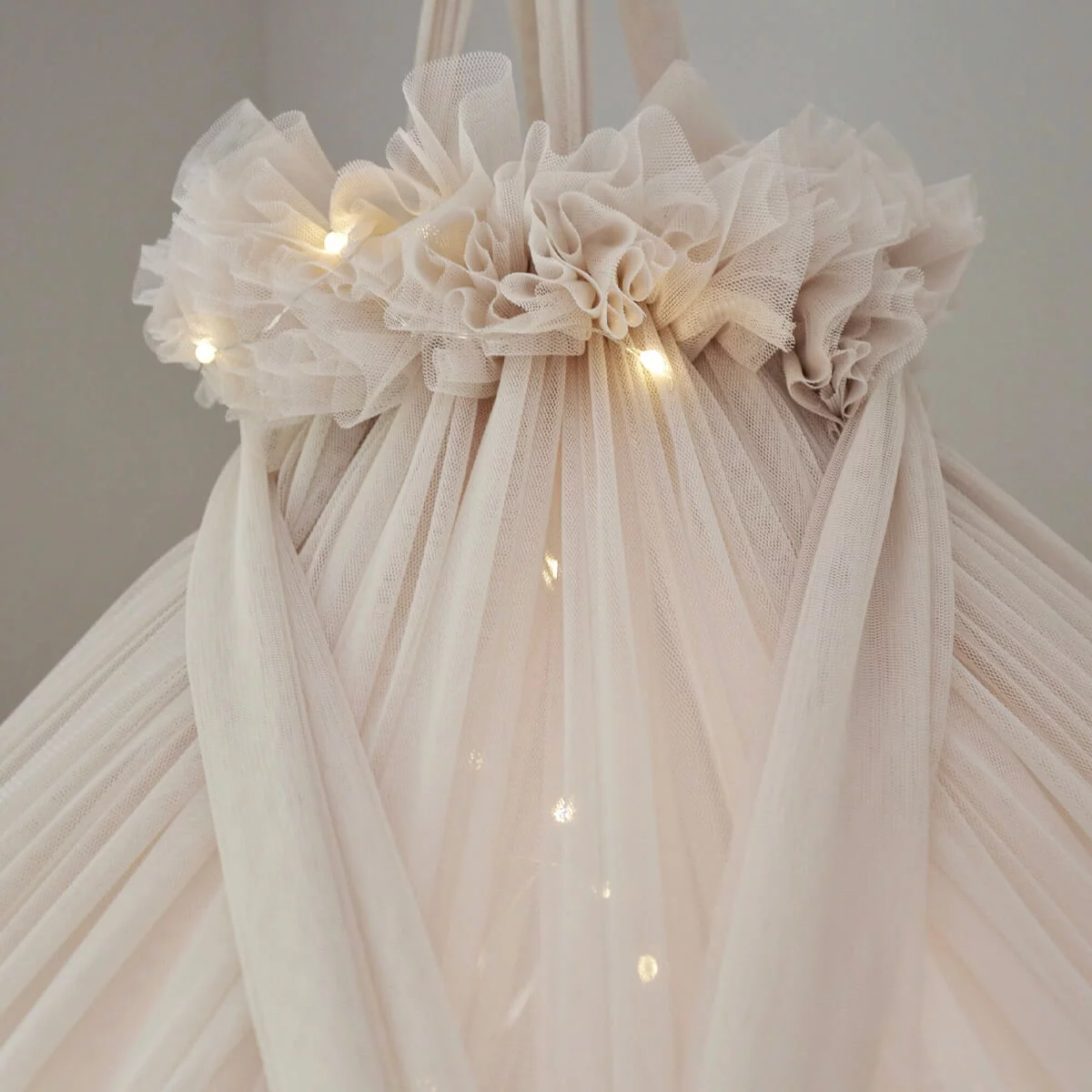 bajeczny-baldachim-15 Τούλινο Canopy με πομ πον - Image 27