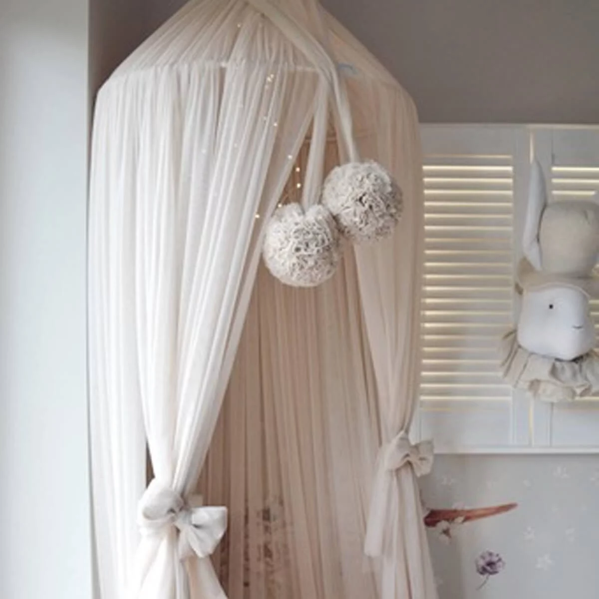 bajeczny-baldachim-17 Τούλινο Canopy με πομ πον - Image 28