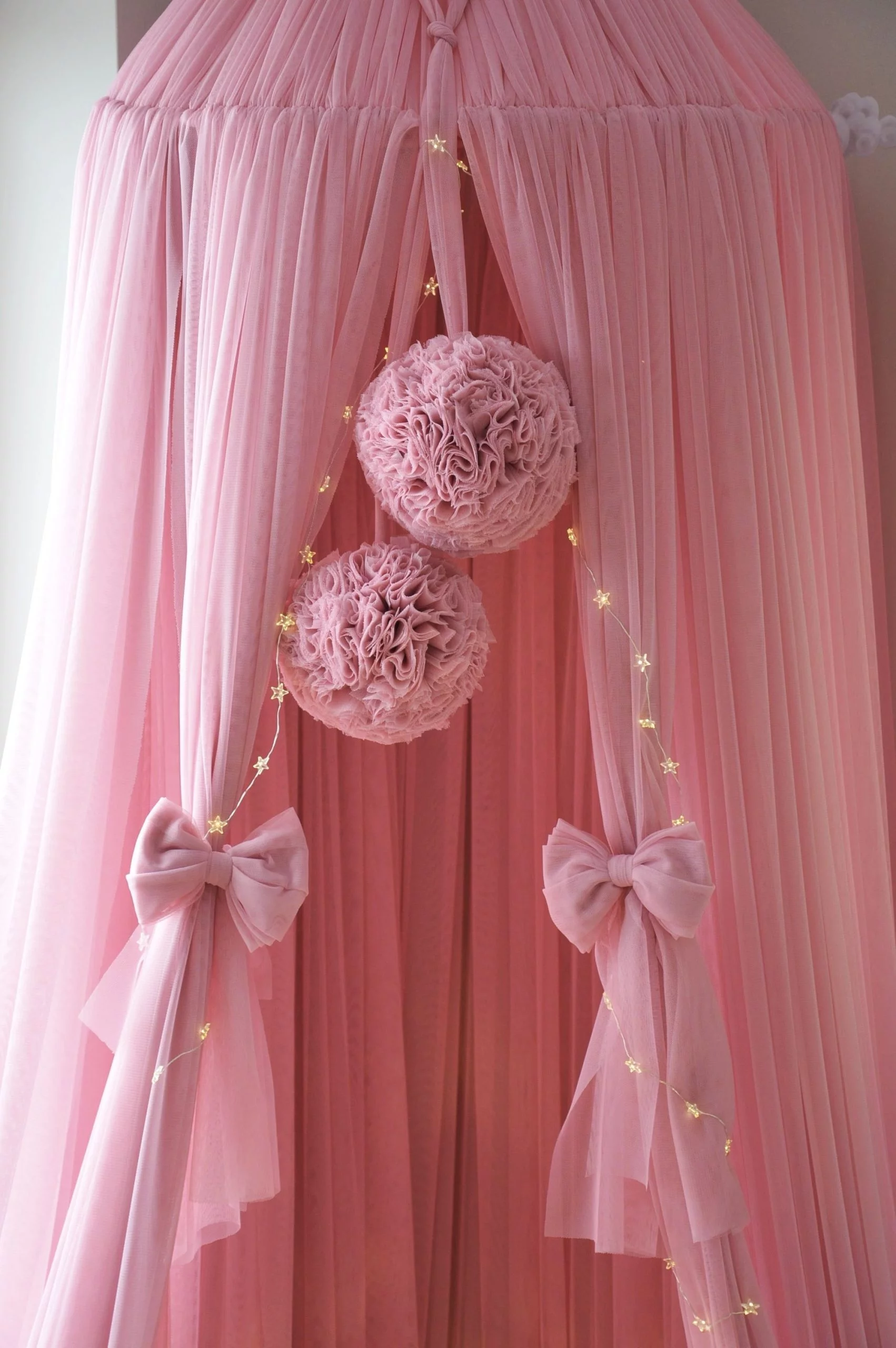 image00017-scaled Τούλινο Canopy με πομ πον - Image 7