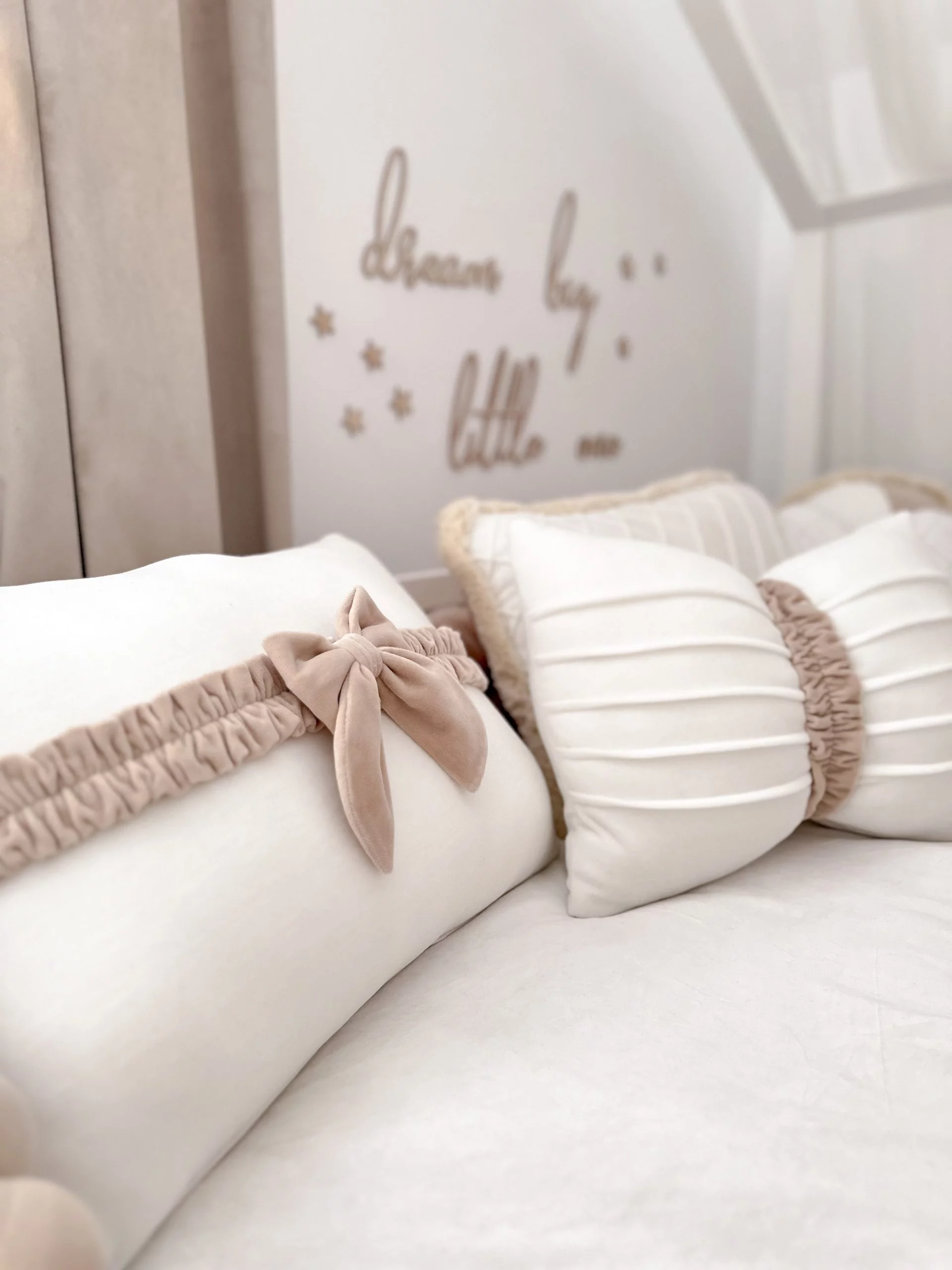 image00009-scaled Μαξιλάρι με Φιόγκο Βελούδινο - Image 2