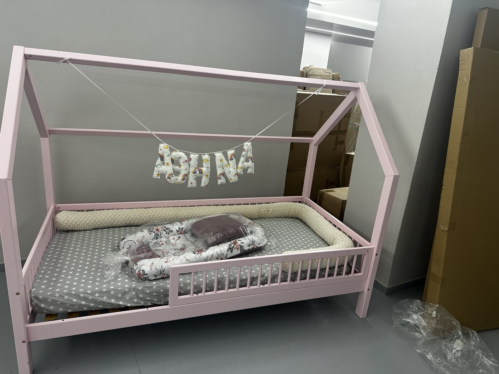 0-02-05-2ec5359478efbbb4a60ccc9cdc6c73512dc83f550ca1e93a99e33f73329e14aa_f445316cf918a651 Pioli Μontessori παιδικό κρεβάτι ΜΑΣΙΦ Ροζ 190x90 με πόδι 19εκ. - Bazaar - Image 2