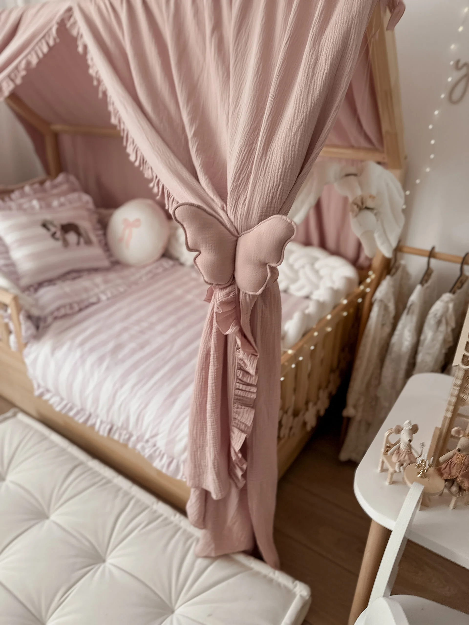 IMG_2291-scaled Πεταλούδες για Κουρτίνες Κρεβατιού - Image 1