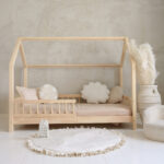 Bello Μontessori παιδικό κρεβάτι μασίφ με αφαιρούμενα κάγκελα