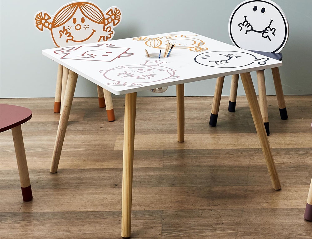 image_returner Tραπέζι Monsieur Madame με μολυβοθήκη και διαστάσεις 60x60x44cm - Δεν περιλαμβάνονται οι καρέκλες - Image 1